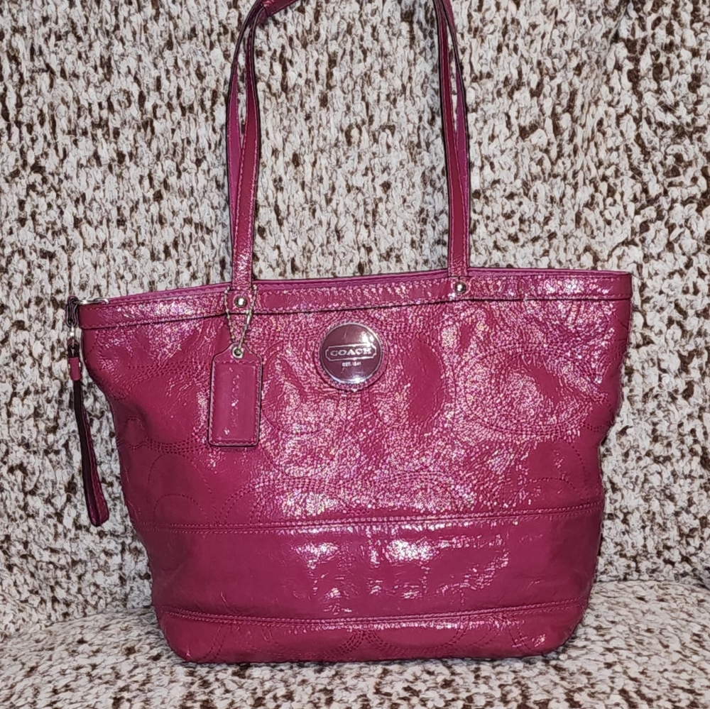 Coach Vintage C Stitched Patent Leather Purse Magenta